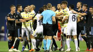 Dinamo Zagreb - Fenerbahçe maçında ortalık karıştı!
