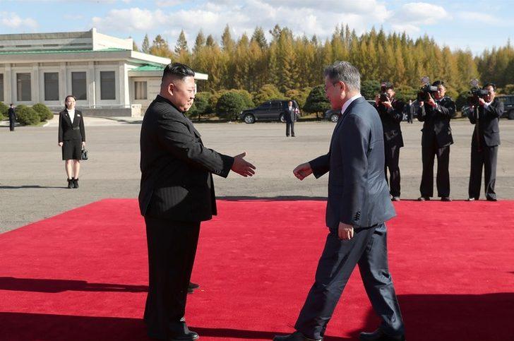 Kim Jong Un'un hediyesi dudak uçuklattı G4