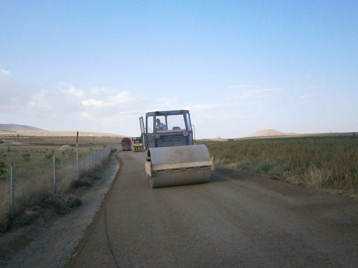 Kaymakam Özkan, yol yapım çalışmalarını inceledi G2