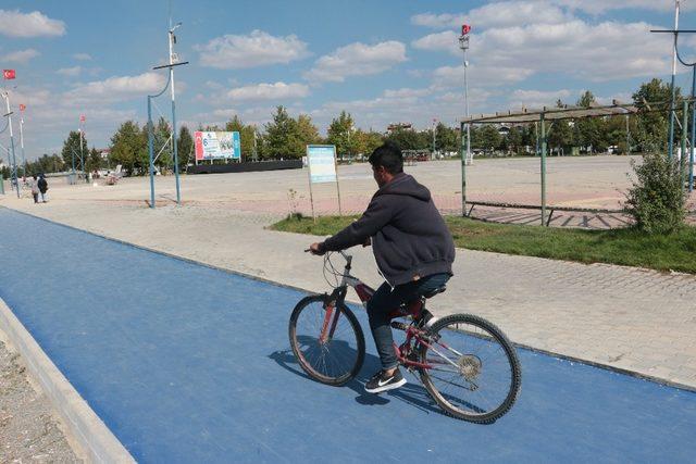 Beyşehir’de sahil bandına bisiklet ve yürüyüş yolu