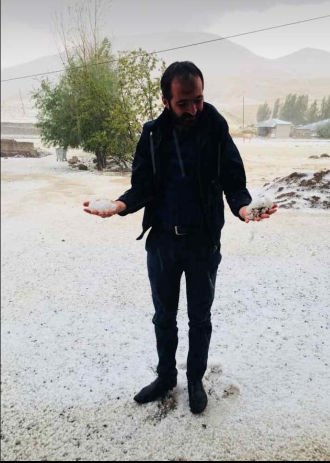 Başkale&rsquo;de kış y&uuml;z&uuml;n&uuml; g&ouml;sterdi