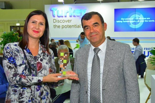 World Food Moscow Fuarı’nda AKİB’e ödül