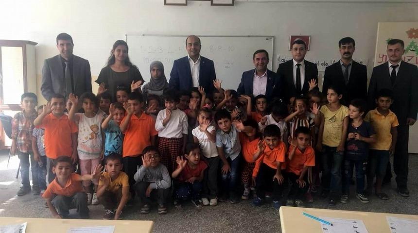 Kaymakam ile belediye başkanı okulları gezdi