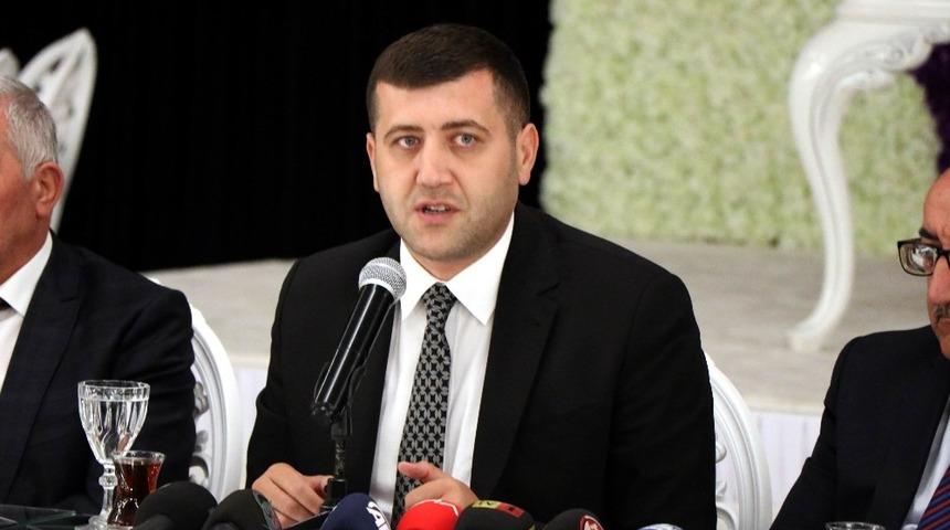 Ersoy: &ldquo;Kayserili işini bilir mantığını bırakmalıyız&rdquo;