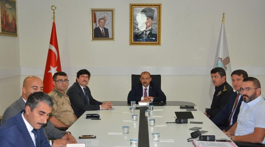 Bitlis&rsquo;te &ldquo;&Uuml;niversitelerde g&uuml;venlik tedbirleri&rdquo; toplantısı ger&ccedil;ekleştirildi