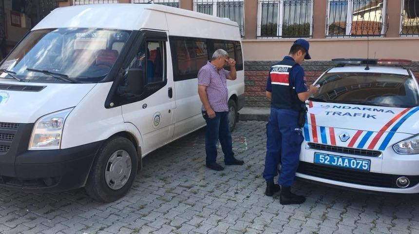 Fatsa&rsquo;da okul servisleri denetlendi