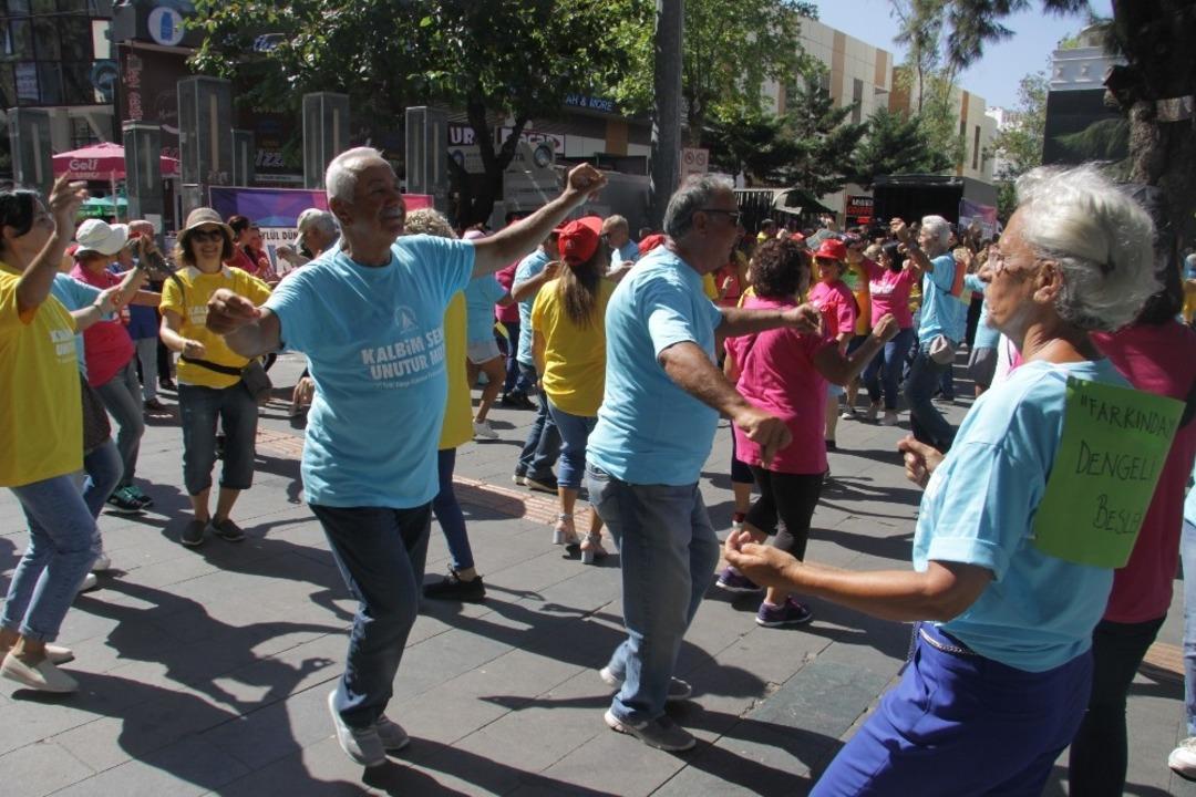 250 yaşlı Alzaymır&rsquo;a b&ouml;yle meydan okudu