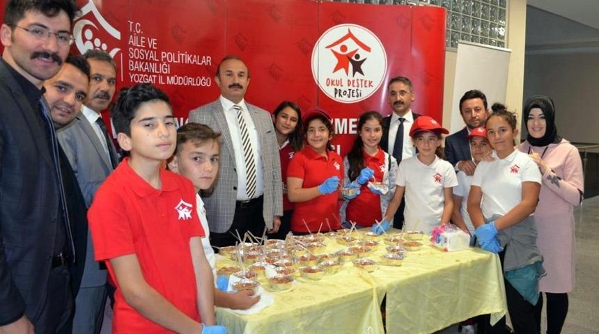 Sosyal Hizmet Merkezi&rsquo;nden  aşure ikramı