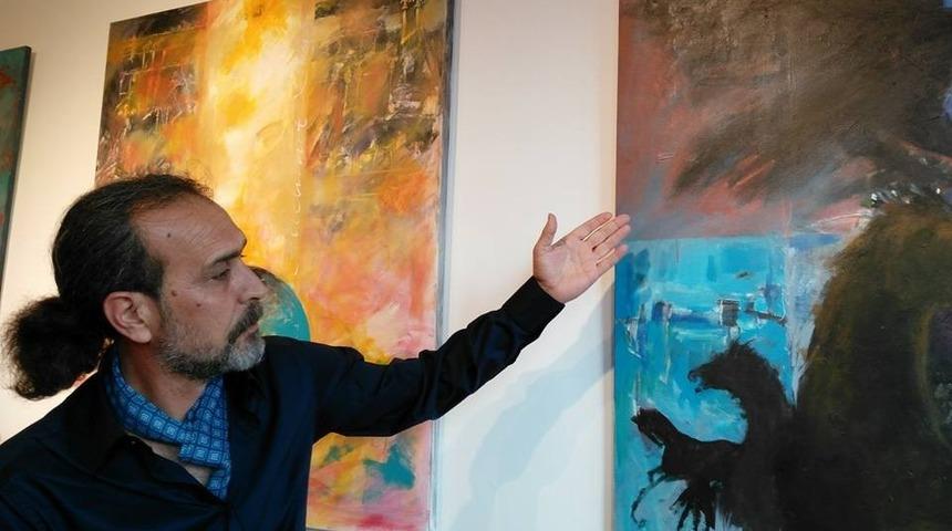 &lsquo;D&ouml;rt Renk D&ouml;rt Y&ouml;n&rsquo; sergisi sanatseverlerle buluştu