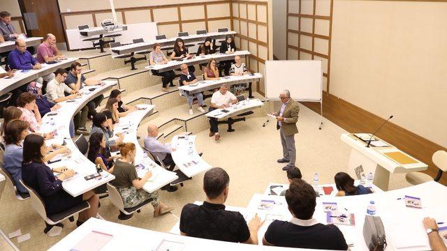 HKÜ eğitim fakültesi akademik kurul toplantısı gerçekleşti