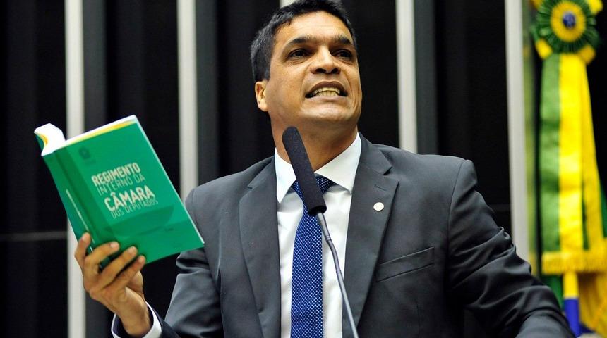 Cumhurbaşkanı adayı: Ben Tanrı'nın elçisiyim