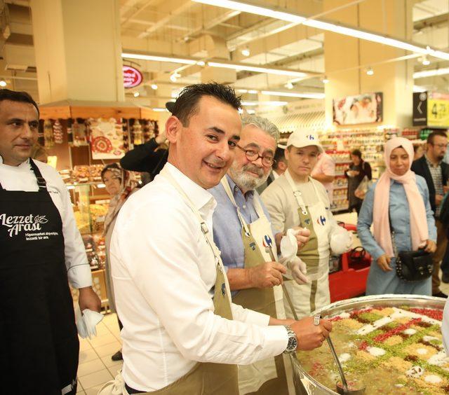 &Uuml;nl&uuml; Gurme Mehmet Yaşin aşure dağıttı 2