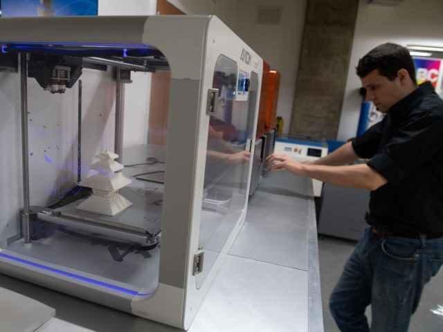 3D-printing-machine-640x480