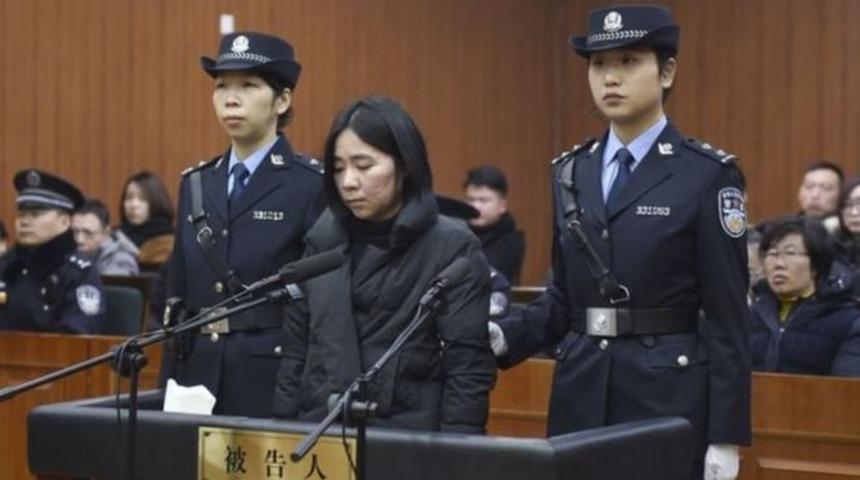 Anne ve 3 çocuğun yakarak öldüren dadı idam edildi