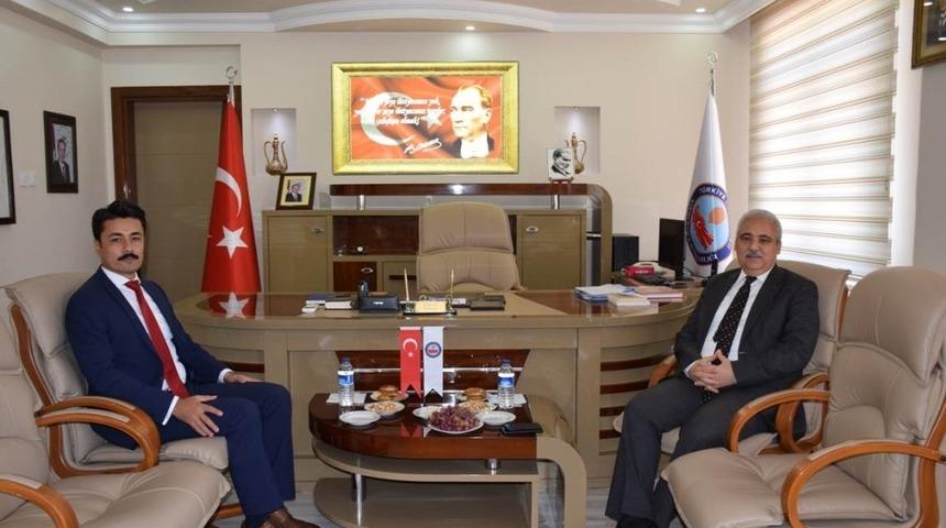 Vali G&uuml;ven&ccedil;er K&ouml;pr&uuml;başılı muhtarları dinledi