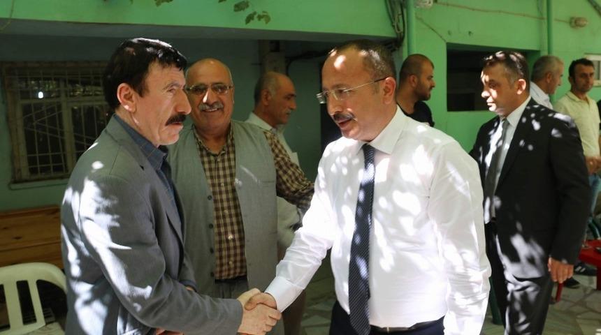 Vali Atik vatandaşlarla bir araya geldi