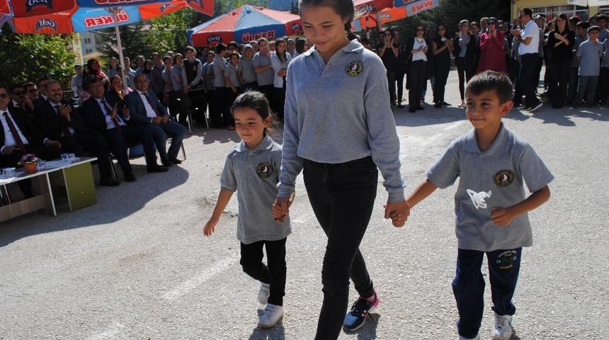Eğirdir’de İlköğretim Haftası kutlamaları