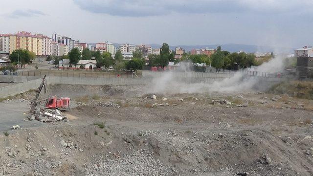 Kars’ta bir inşaatta dinamitle patlama yapıldı