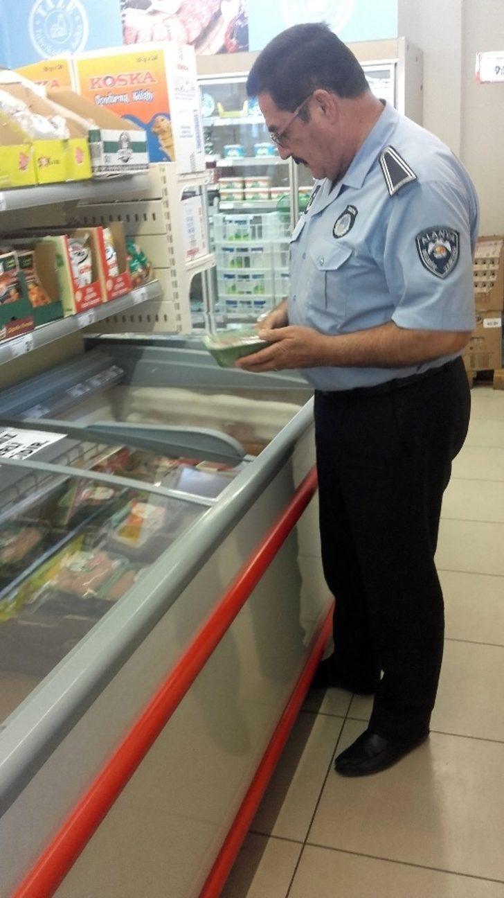 Zabıta ekipleri zincir marketleri denetledi G4