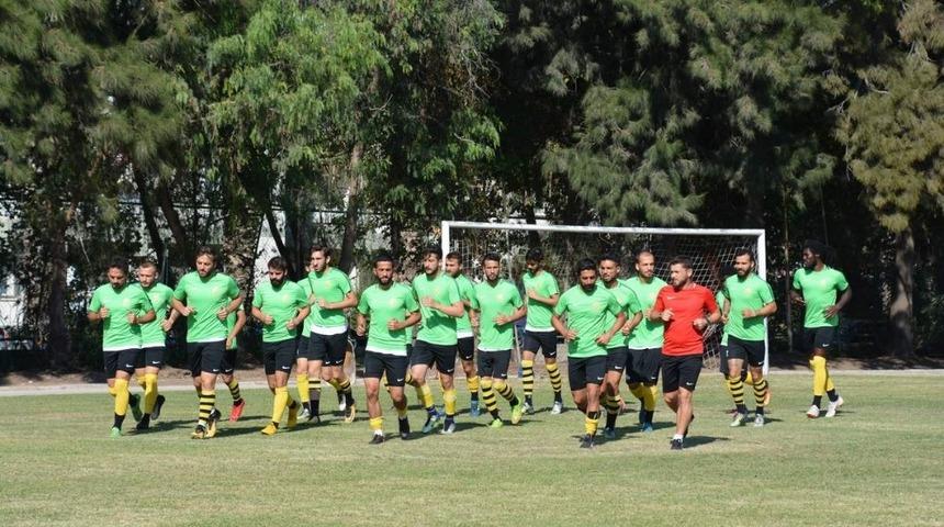 Aliağaspor sezonu kendi sahasında a&ccedil;ıyor