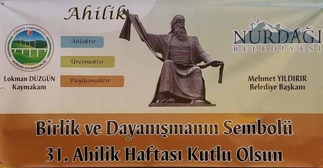 Nurdağı’nda Ahi pilavı dağıtıldı.