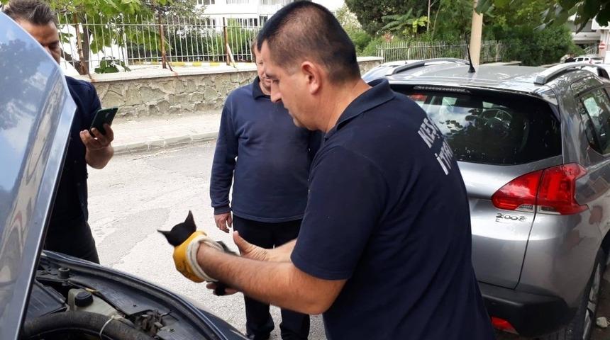 Minik yaramazı itfaiye kurtardı