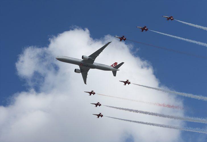 Dışişleri Bakanı Çavuşoğlu Surinam'da G1