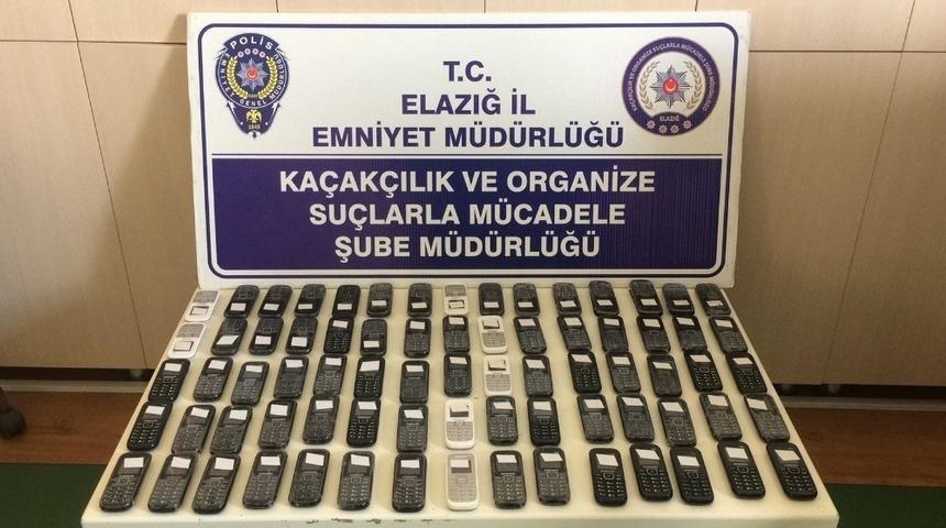 Elazığ’da 75 adet kaçak telefon ele geçirildi
