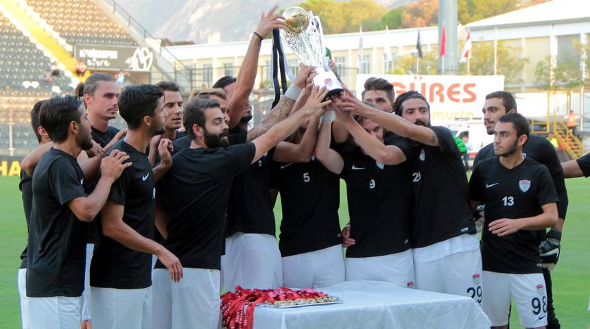 Manisaspor'un kasap borcu, kupalara haciz getirdi