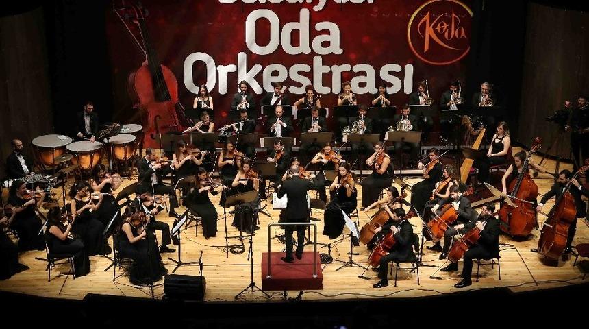 Karşıyaka&rsquo;da iki muhteşem konser