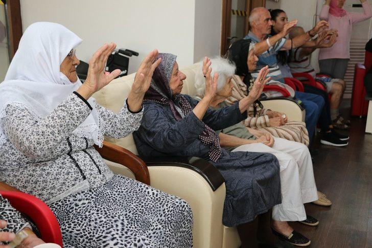 ‘Mavi Ev’de Alzaymır Günü Kutlandı G3