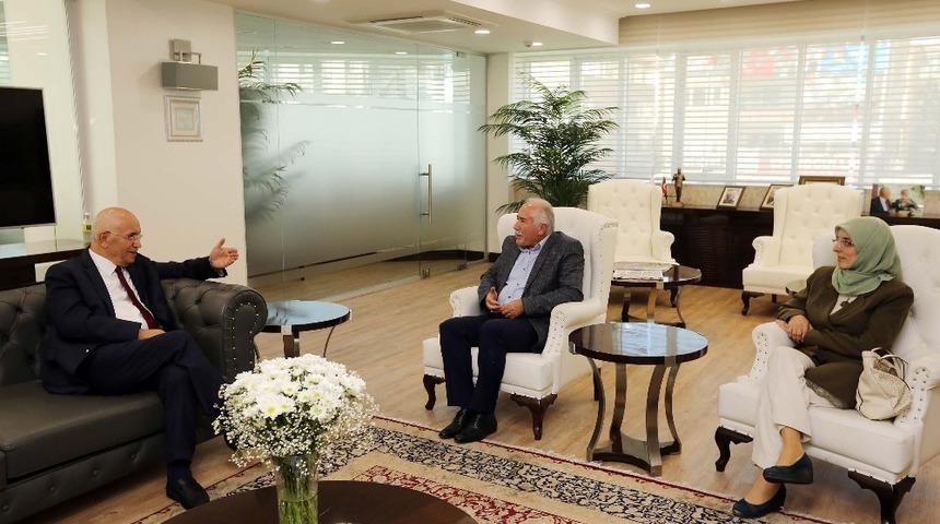 G&uuml;d&uuml;l Belediye Başkanı Yıldırım, Yaşar&rsquo;ı ziyaret etti