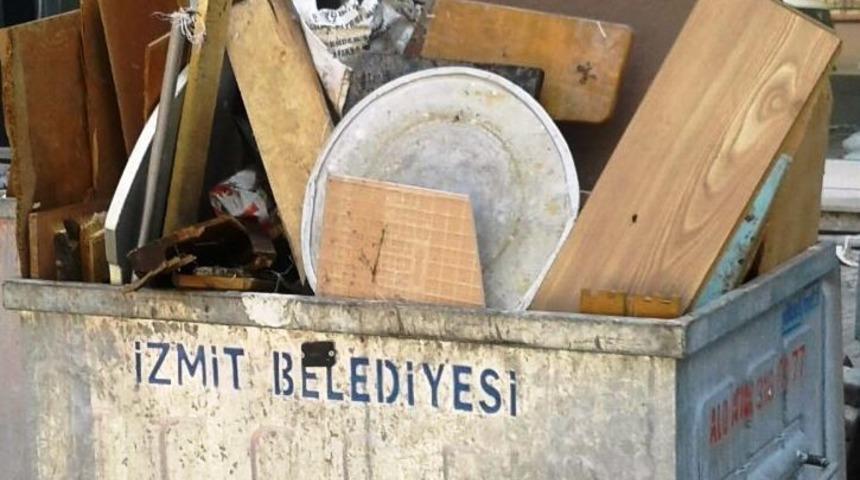 Geri d&ouml;n&uuml;ş&uuml;m konteynerleri amacına y&ouml;nelik kullanılmıyor