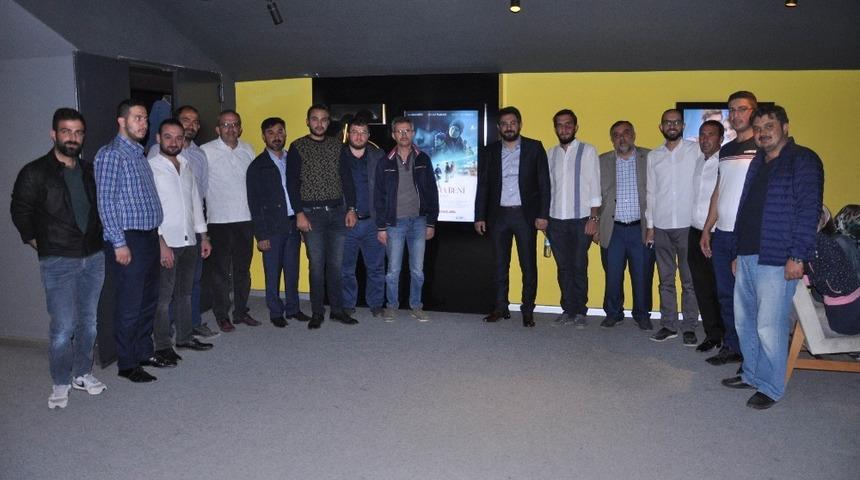 T&Uuml;MSİAD &uuml;yeleri &rsquo;Bırakma Beni&rsquo; filmini izledi