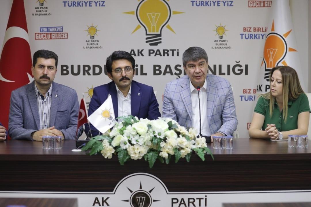 Başkan T&uuml;rel&rsquo;den Burdur AK Parti İl Başkanlığı&rsquo;nı ziyaret