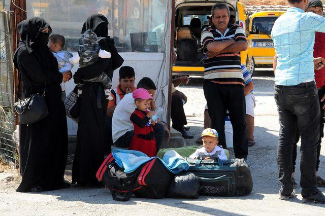 Bayram için giden 129 bin Suriyeliden 85 bini döndü