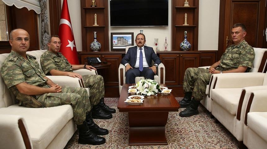Tuğgeneral Ercan P&uuml;rs&uuml;nl&uuml; Vali Ali Hamza Pehlivan&rsquo;ı ziyaret etti