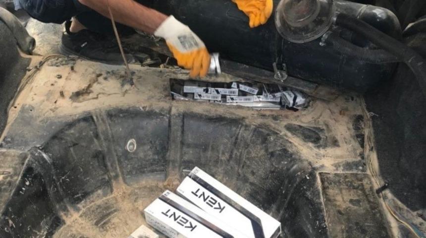 Van&rsquo;da 370 paket ka&ccedil;ak sigara ele ge&ccedil;irildi