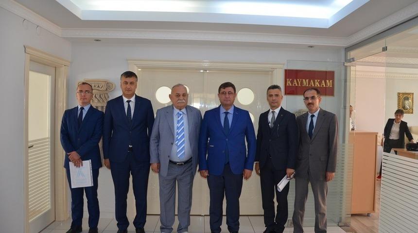 İş adamından eğitime bağış