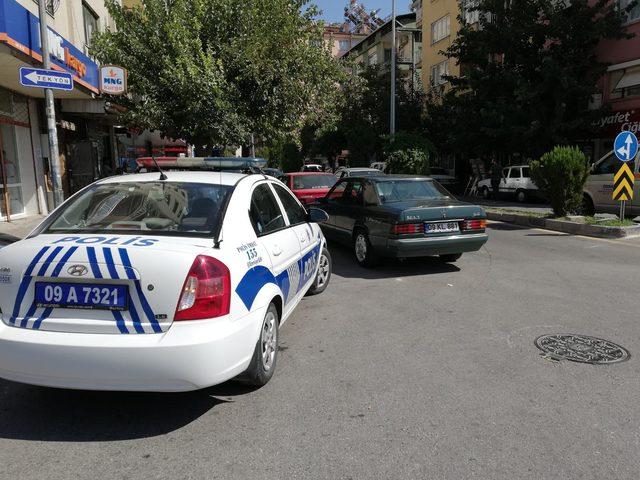 Emekli polis av tüfeğiyle intihar etti