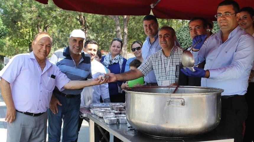 Ege Liva Hastanesi’nde geleneksel aşure hayrı