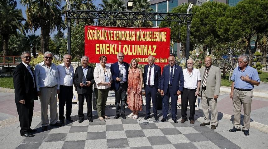 Pekdaş: "M&uuml;cadeleyi s&uuml;rd&uuml;receğiz"