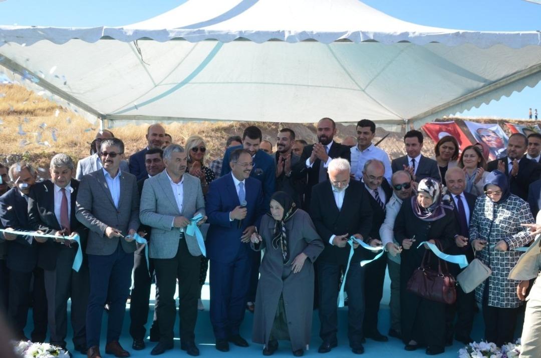 B&uuml;nyan&rsquo;da vefa  belediyeciliği &ouml;rneği