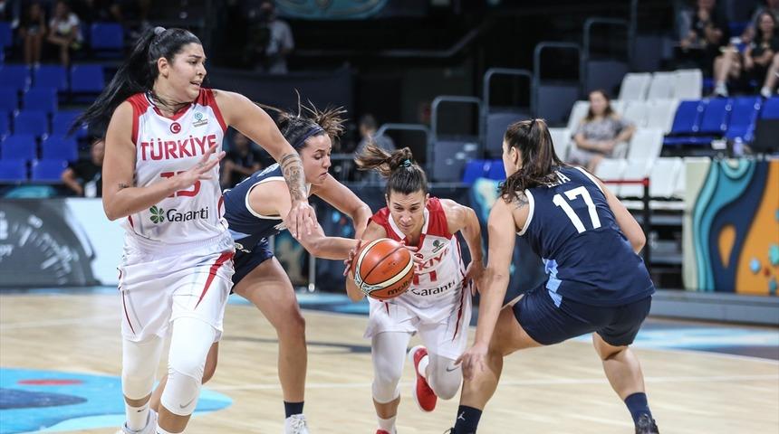 Potanın Perileri şovla başladı