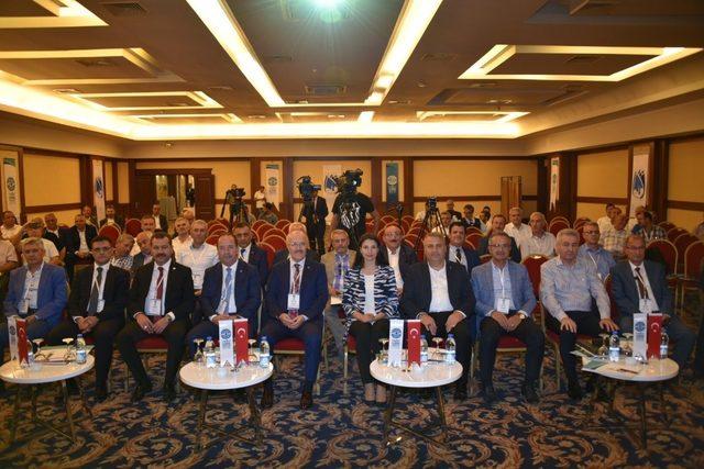 Yağlı Güreş Düzenleyen Kentler Birliği Manisa’da toplandı