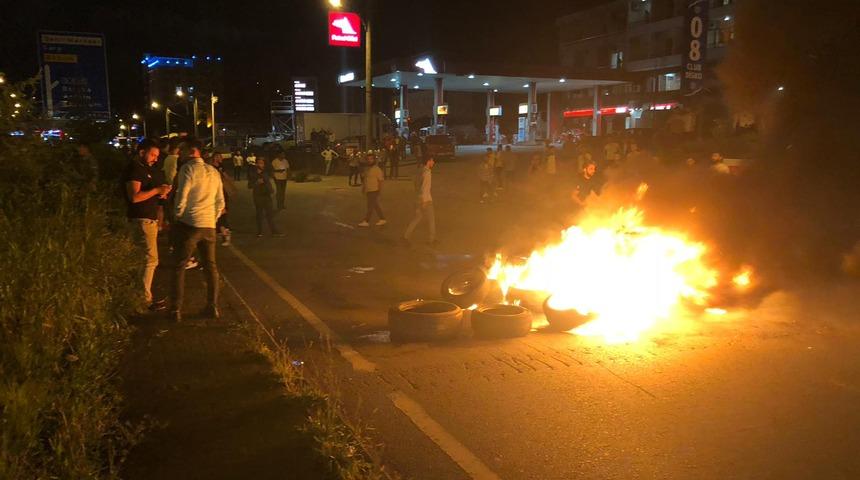 Hopa'da taksici cinayeti için protesto yürüyüşü 