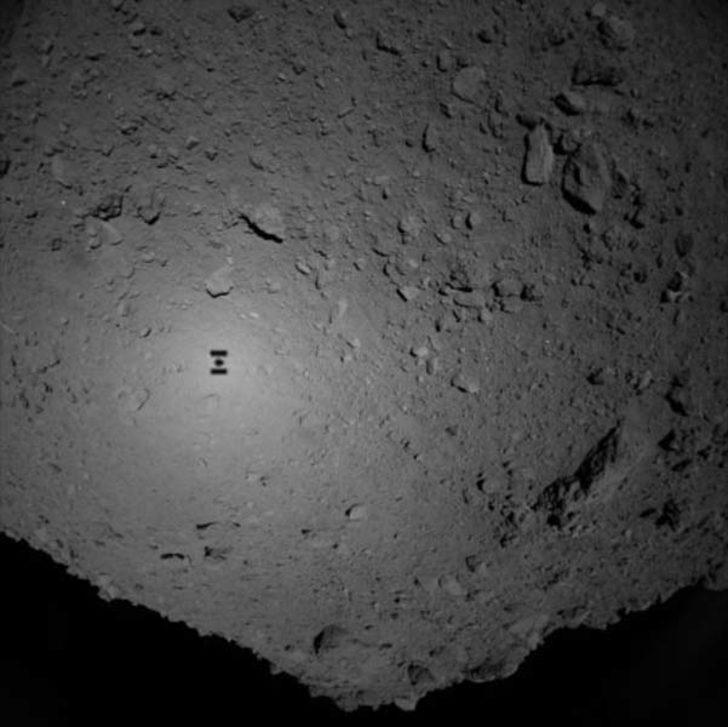 Ryugu astroidine inen Hayabusa 2'den ilk fotoğraflar dünyaya ulaştı! G2