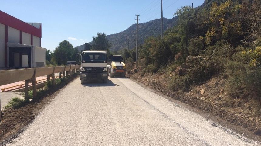 Eğirdir M&uuml;cevre Yolu Asfaltlanıyor