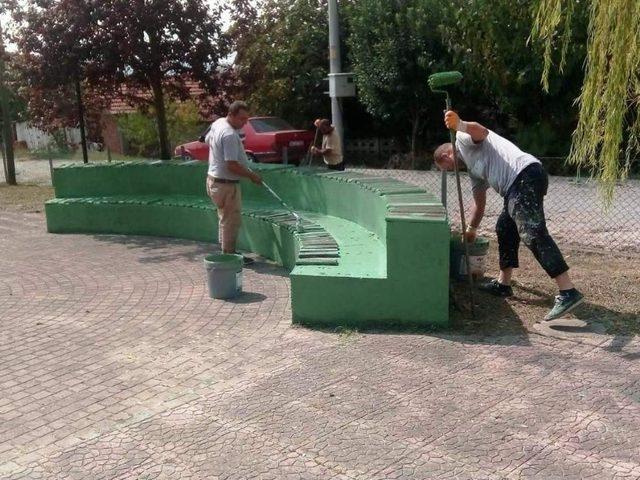 İzmit’te park ve yeşil alanlarda bakım yapıldı