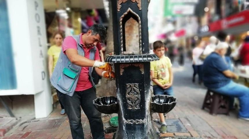 İzmit&rsquo;te park ve yeşil alanlarda bakım yapıldı